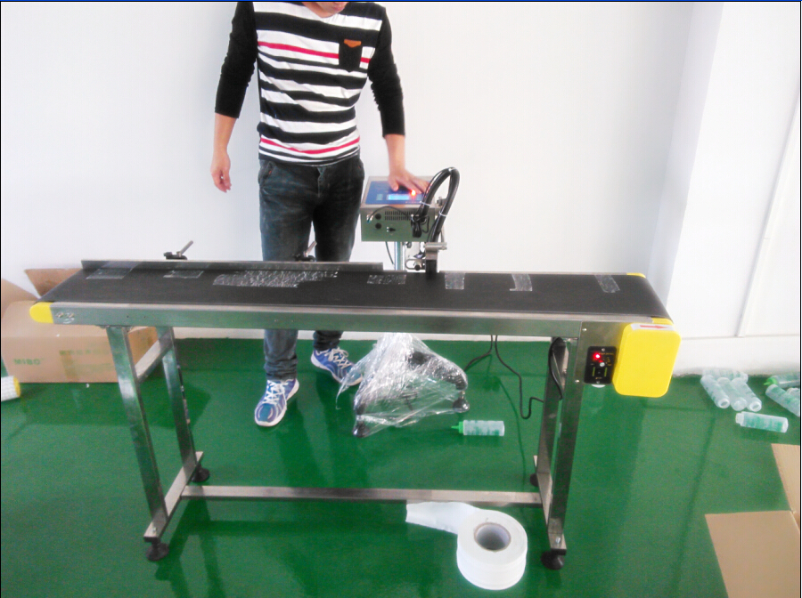 仿點陣噴碼機(jī)